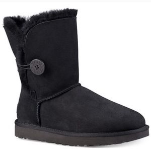 Short Black Bailey Button UGG Boots